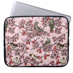 Vogels en kersenbloesem op roze rood laptop sleeve