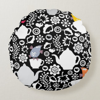 Vogels en kopjes rond kussen