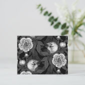 Vogels en pioenbloemen monochroom, grijs briefkaart (Staand voorkant)