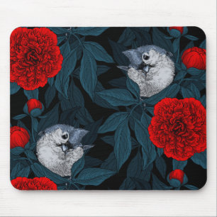 Vogels en rode pioenbloemen met blauwe bladeren muismat