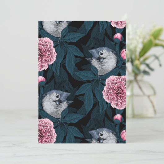Vogels en roze pioenbloemen met bladeren (Staand voorkant)
