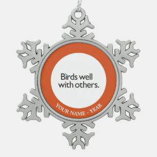 Vogels goed met anderen tin sneeuwvlok ornament