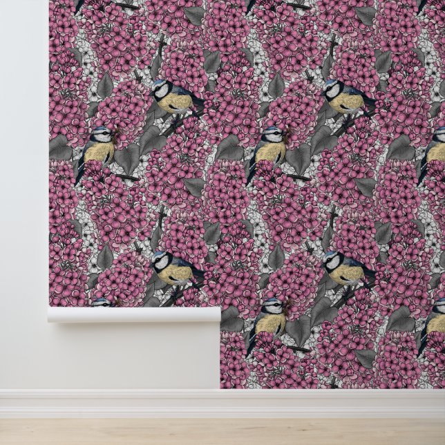 Vogels in roze seringen tuin behang (Applicatie)