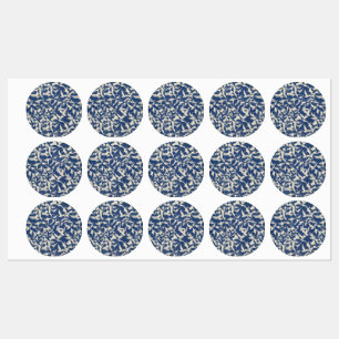 Vogels met blauwe en witte labels