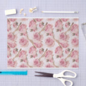 vogels neergestreken op roze rozenpatroon tissuepapier (Craft)