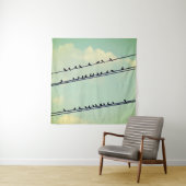 Vogels op draden,  blauwe lucht. wandkleed (In situ)