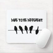 Vogels op een draad - durf verschillend te zijn muismat (Met muis)