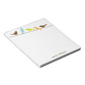 Vogels op een persoonlijke laptop met draad notitieblok (Schuin)