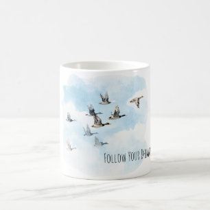 Vogels vliegen blauwe lucht wolken koffiemok