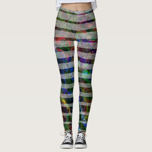 Vogelstrepen en gekraste kleine vierkantjes in lij leggings