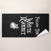 Volg het witte konijn badhanddoek (Badhanddoek)