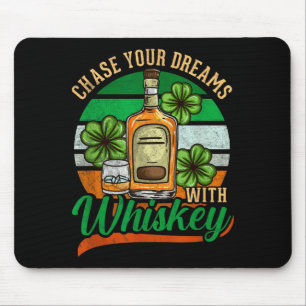 Volg je dromen met whiskey St. Patrick's Day C Muismat