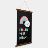 Volg je droombeeld en regenboogwolk hangend wandkleed (Gebogen)