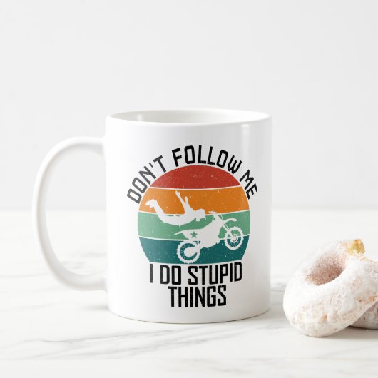 Volg me niet ik doe domme dingen motorfiets cool koffiemok (Met donut)