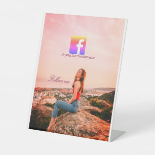 volg ons facebook gebruikersnaam social media foto reclamebord met voetstuk