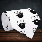 Volgroeide grappige baard man stropdas