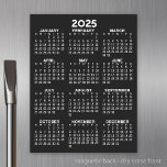 Voljaar Uitzicht Kalender - Basic zwart Minimal Magnetisch Uitwisbaar Vel<br><div class="desc">Kalender 2025 - ideaal om te gebruiken in uw keuken of thuis kantoor. Een minimale basiskalender van 12 maanden met een achtergrond in effen kleuren.</div>