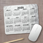 Voljarig Uitzicht Kalender - horizontaal Muismat<br><div class="desc">Zwart-wit met gouden balachtergrond - Een minimale basiskalender van 12 maanden 2024. Een standaard look voor een goudminnaar. De lettertypen zijn eenvoudig te lezen en de kleuren kunnen worden gewijzigd. — Als u het aanpassingsgebied opent, gaat u naar een geavanceerd ontwerpgebied waar u de achtergrondkleur kunt wijzigen — en op...</div>