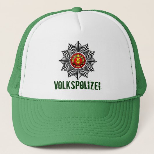 VOLKSPOLIZEI TRUCKER PET (Voorkant)