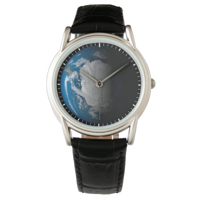 volle aarde met gesimuleerde wolken boven antarcti horloge (Voorkant)