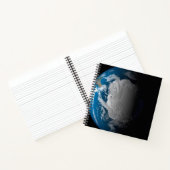 volle aarde met gesimuleerde wolken boven antarcti notitieboek (Binnen)