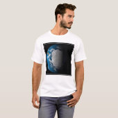 volle aarde met gesimuleerde wolken boven antarcti t-shirt (Voorkant volledig)