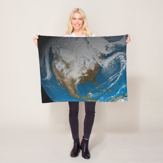 Volle Aarde met gesimuleerde wolken boven Noord-Am Fleece Deken (In situ)
