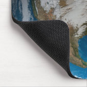 Volle Aarde met gesimuleerde wolken boven Noord-Am Muismat (Hoek)