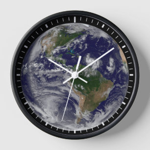 Volle aarde met tropische Stormen in de Atlantisch