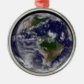 Volle aarde met tropische Stormen in de Atlantisch Metalen Ornament (Voorkant)