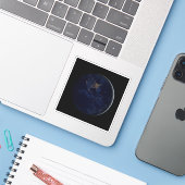 Volle aarde 's nachts met stadslichten van Amerika Sticker (Laptop met iPhone)