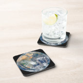 Volle aarde toont het oostelijk halfrond. bier onderzetter (Rechterzijde)