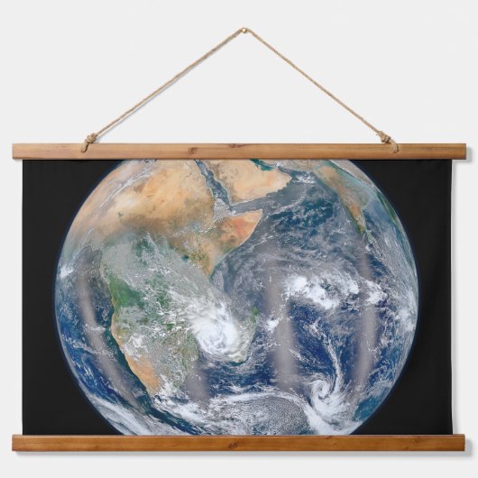 Volle aarde toont het oostelijk halfrond. hangend wandkleed (Voorkant)