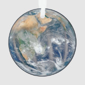 Volle aarde toont het oostelijk halfrond. ornament (achterkant)