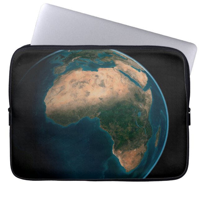 Volle aarde vanuit de ruimte boven het Afrikaanse  Laptop Sleeve (Voorkant)