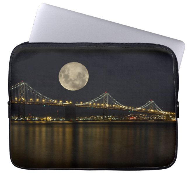 Volle maan boven de Bay Bridge Laptop Sleeve (Voorkant)