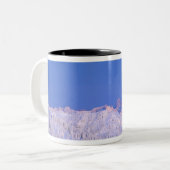 Volle maan boven Glacier National Park Tweekleurige Koffiemok (Voorkant links)