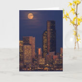 Volle maan die over horizon de van de binnenstad kaart (Gele Bloem)