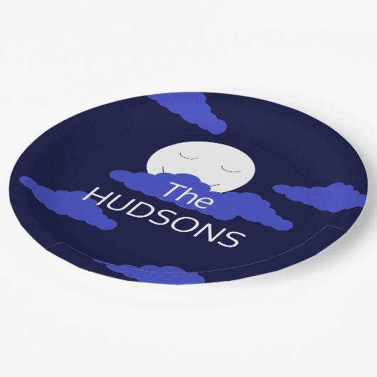 Volle maan glimlachen met donkere wolken: papieren bordje (Gekanteld)