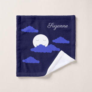 Volle maan glimlachen met donkere wolken washandje