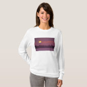 Volle maan komt op boven Teakettle Mountain tijden T-shirt (Voorkant volledig)