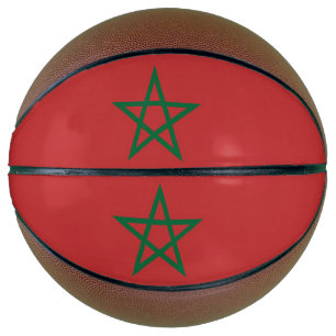 Volledig basketbal met de vlag van Marokko