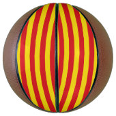 Volledig basketbal met vlag van Catalonië (Verticaal)