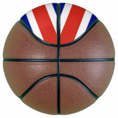 Volledig basketbal met vlag van Costa Rica (Rechts)
