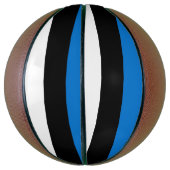 Volledig basketbal met vlag van Estland (Verticaal)