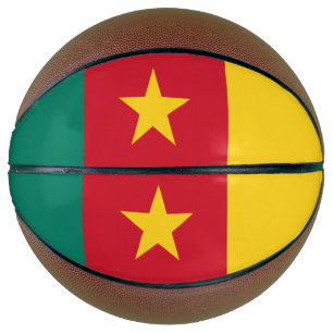 Volledig basketbal met vlag van Kameroen