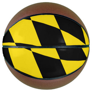 Volledig basketbal met vlag van München