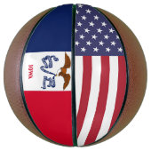 Volledig Basketball met vlag van Iowa, VS Mini Basketbal (Verticaal)