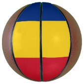Volledig Basketball met vlag van Roemenië Basketbal (Verticaal)