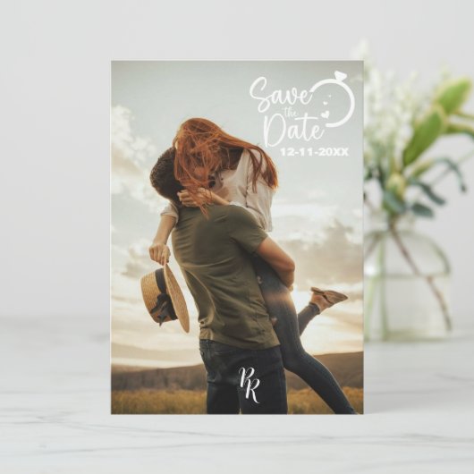 Volledig fotoontwerp met modern script save the date (Staand voorkant)